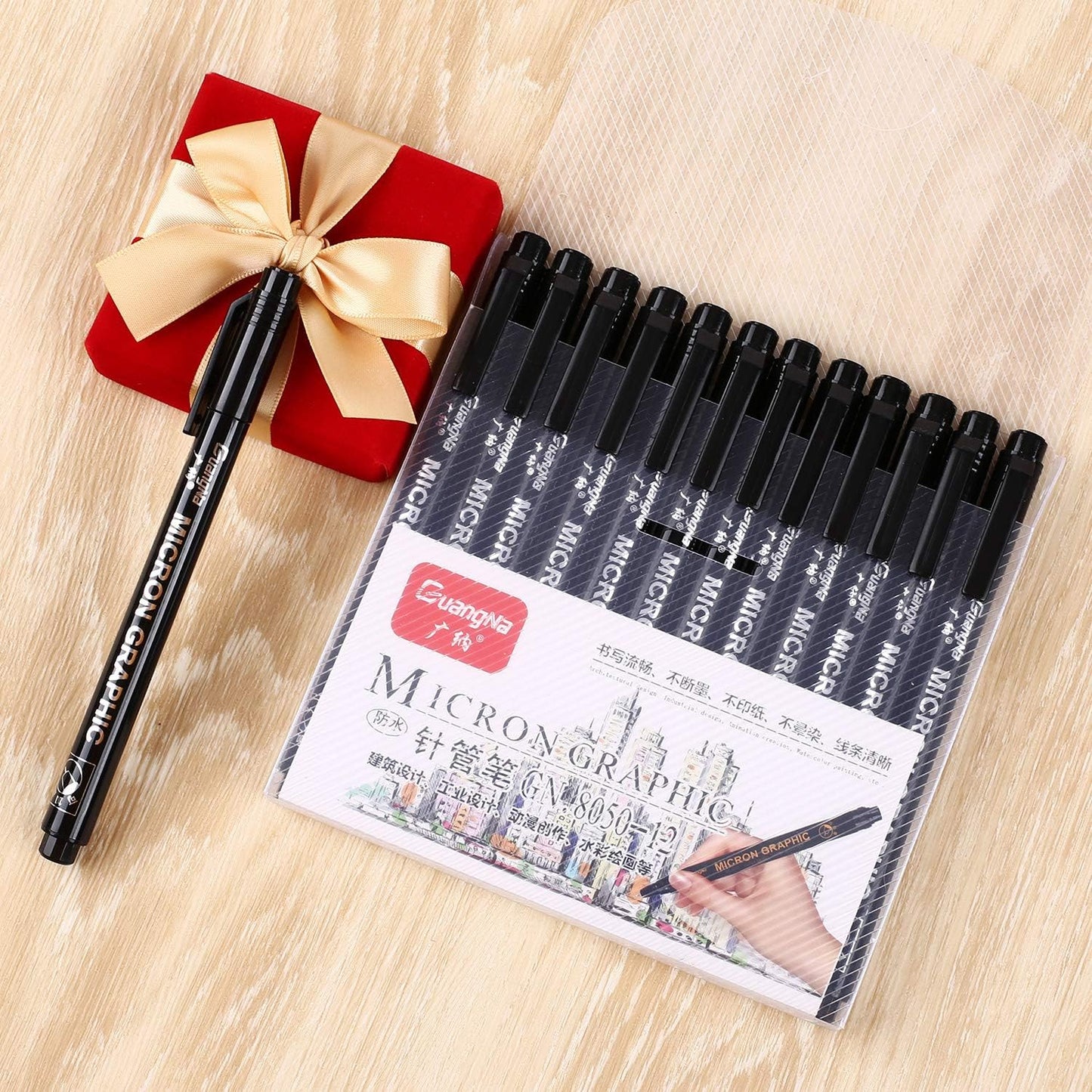 Set 12 Feutres Noirs, Ebook offert et -50% sur le carnet croquis et le set de crayons graphite !
